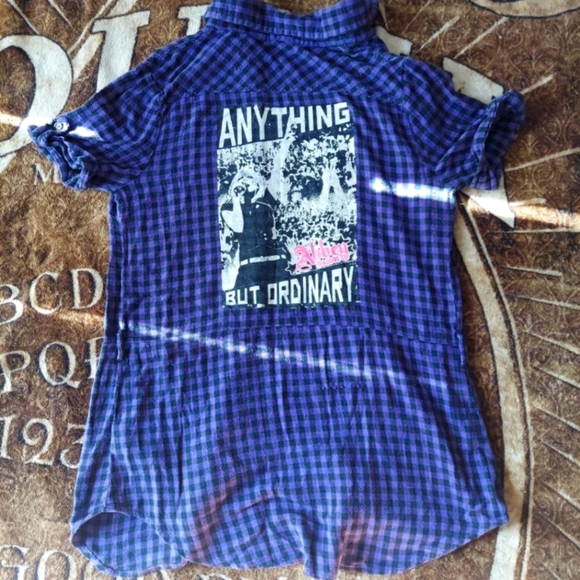 An Avril Lavigne, Abbey Dawn, purple, plaid button down tunic. Missing sash... - Picture 4 of 6